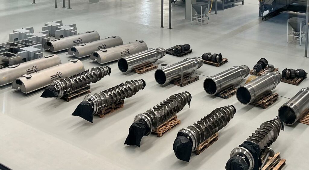 WhatsApp Image 2025-04-08 at 11.15.09 (1)